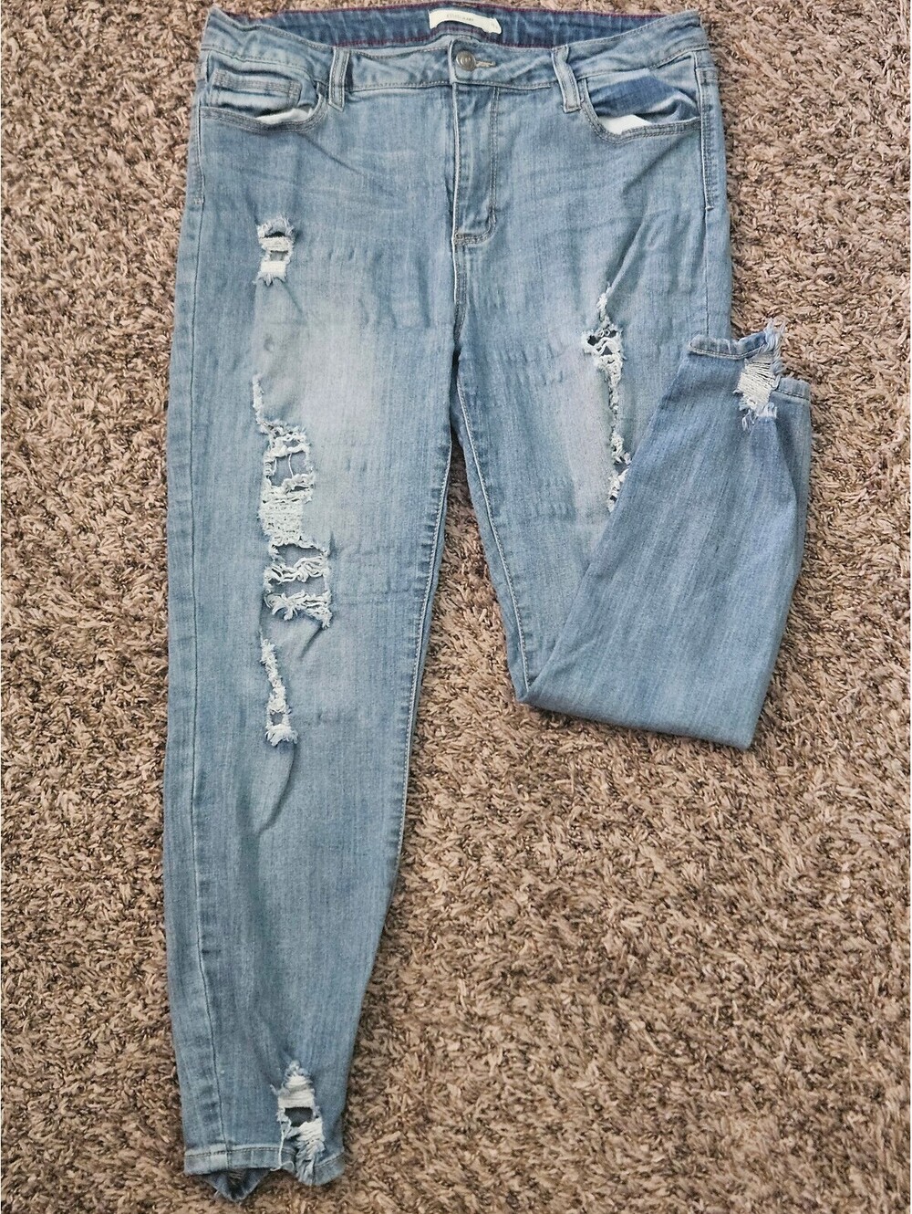 Cello Jeans Distressed Light Wash Skinny Jeans Size 17